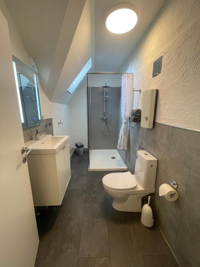 Ferienwohnung-Goldener Winkel โฮลซ์มินเดิน ภายนอก รูปภาพ