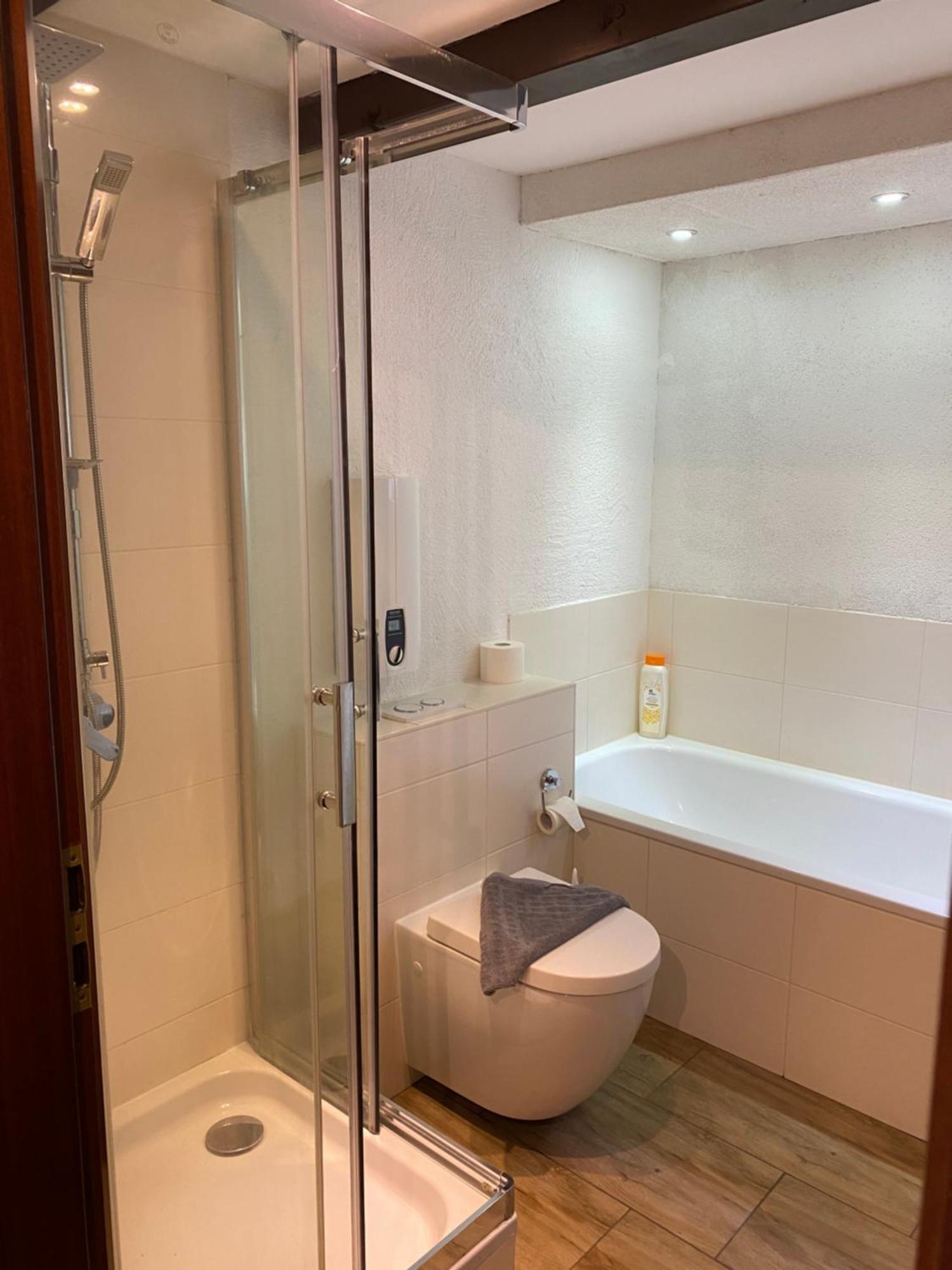 Ferienwohnung-Goldener Winkel โฮลซ์มินเดิน ภายนอก รูปภาพ
