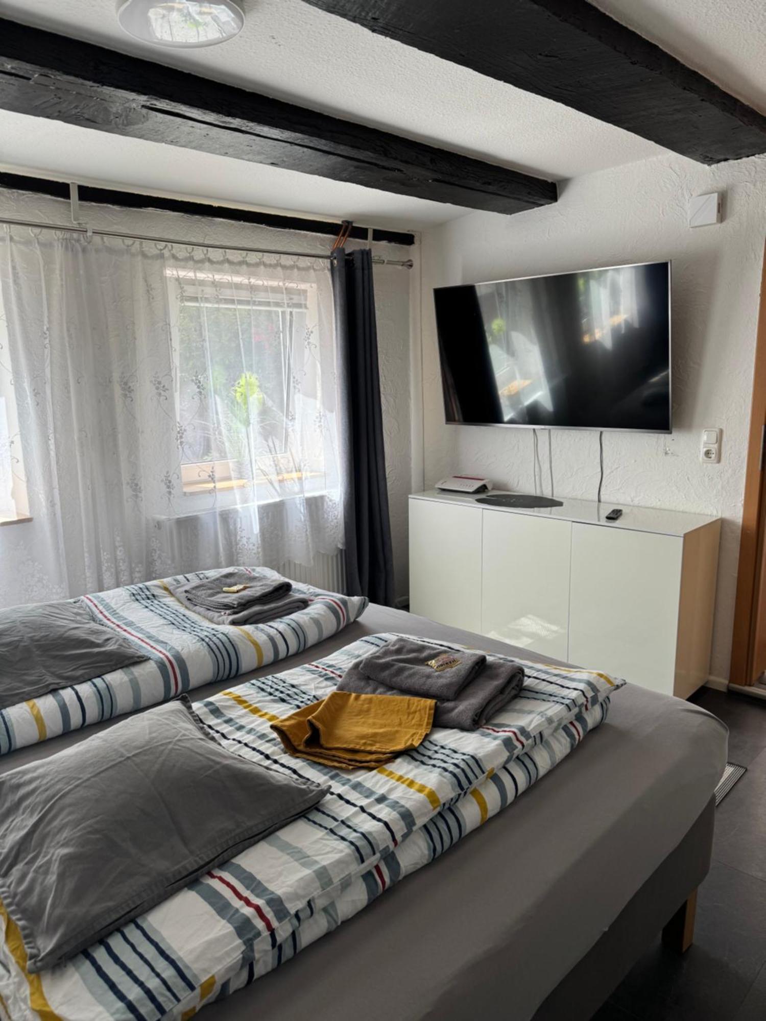 Ferienwohnung-Goldener Winkel โฮลซ์มินเดิน ภายนอก รูปภาพ