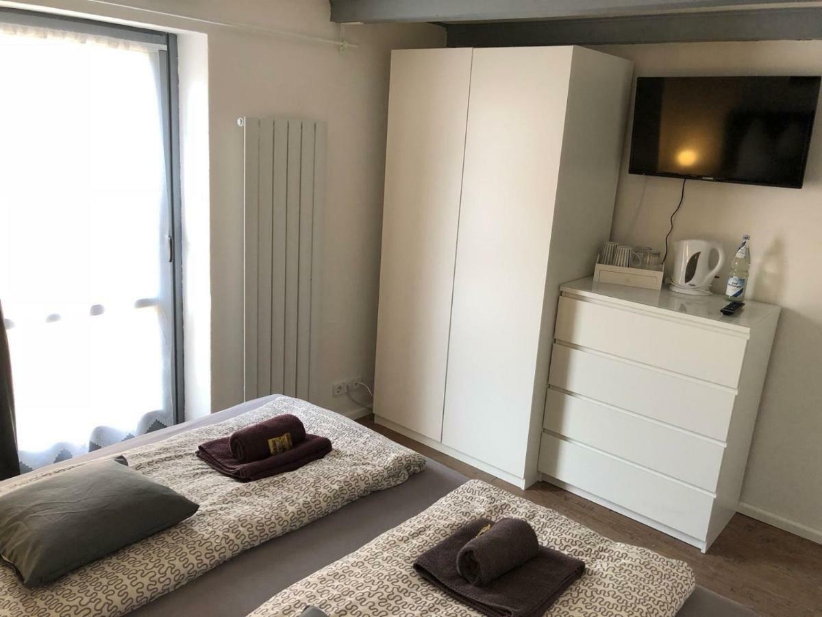 Ferienwohnung-Goldener Winkel โฮลซ์มินเดิน ภายนอก รูปภาพ